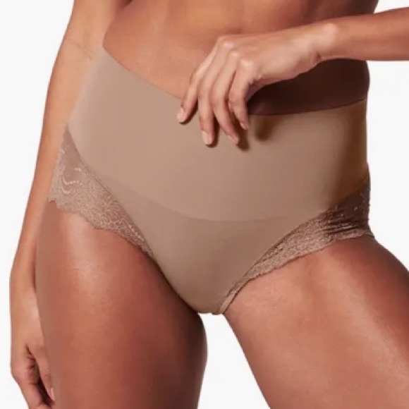 SPANX Undie-tectable Lace Underwear - Picture 8 of 10
